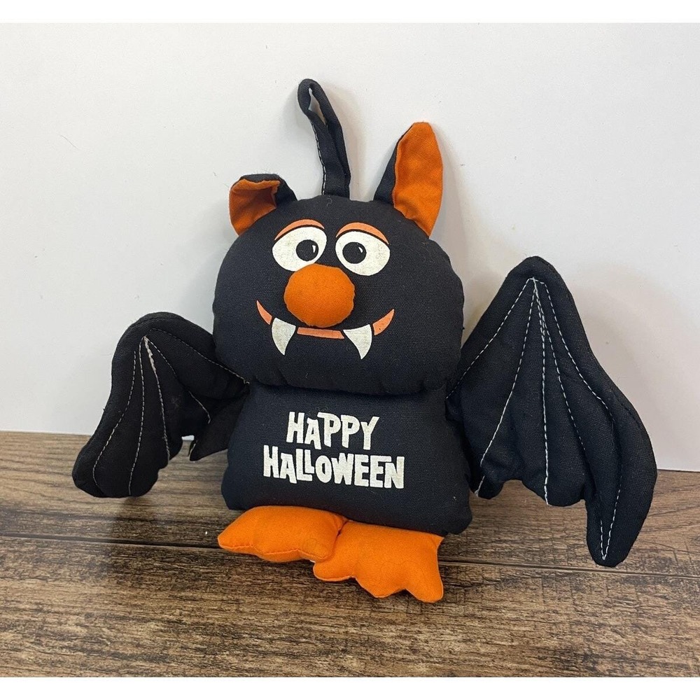 Halloween Boris Bat 6" Plush Stuffed Plush Wallace Berrie 1992 Wings Hang
